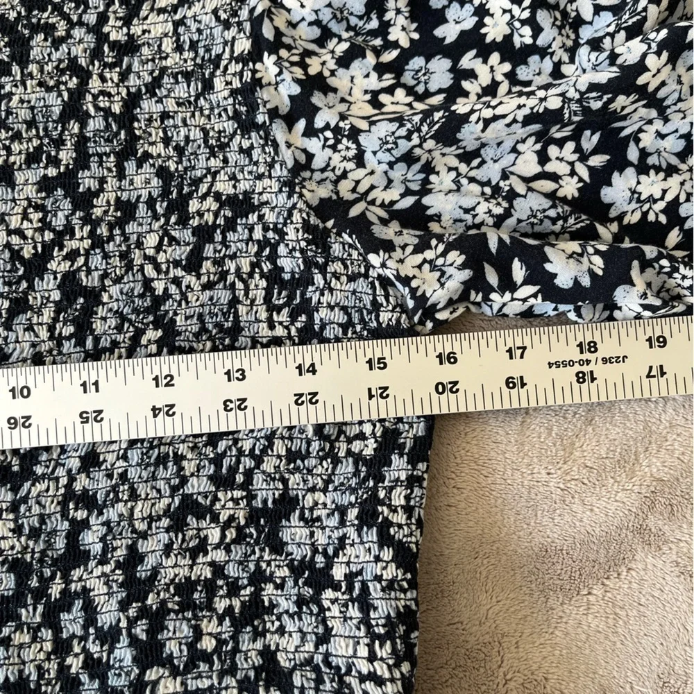 OLD NAVY Fit & Flare Long-Sleeve Smocked Mini Dress Ditsy Floral Boho Size L